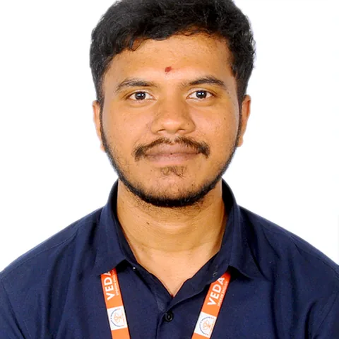 Sivaji R, Senior Spoken English trainer at Veda KPHB